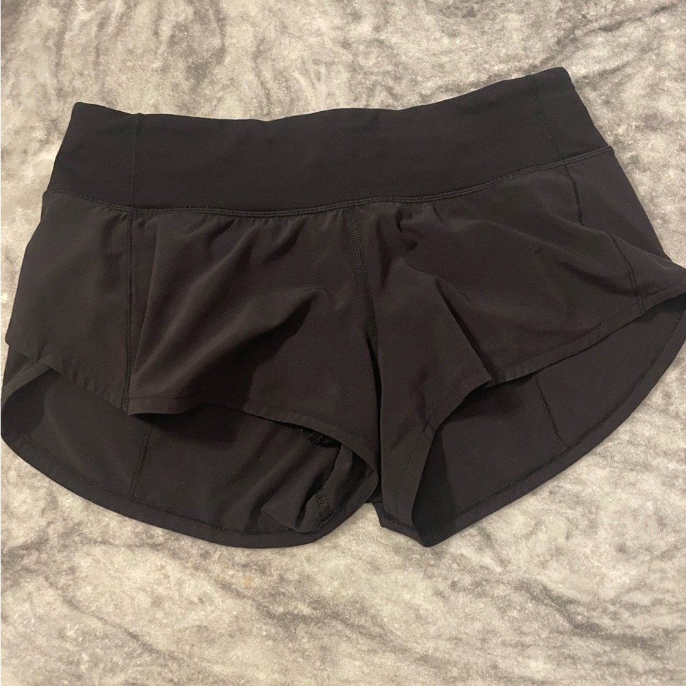 Lululemon 2.5” Speed Up Shorts in Black Size 4